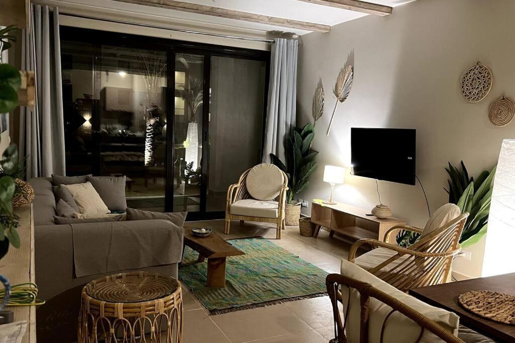 Ultimate Boho W Garden In Azha - Sokhna Apartment *